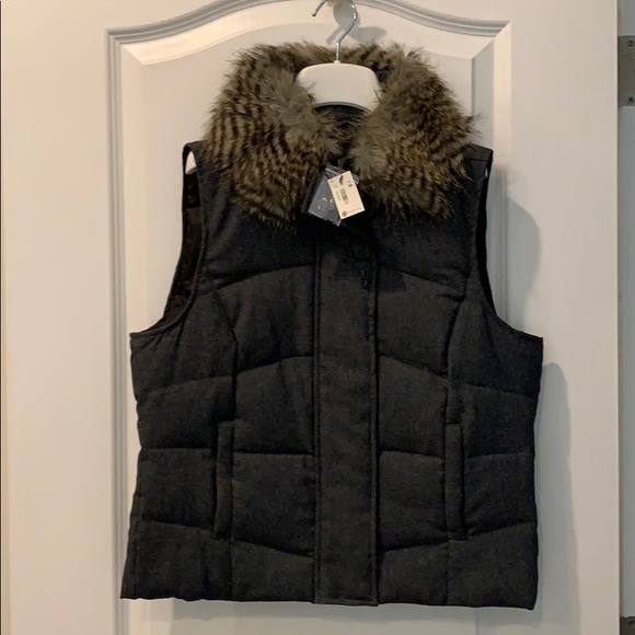 The Limited Jackets & Blazers - NWT THE LIMITED Faux Fur Down Puffer Vest Jacket